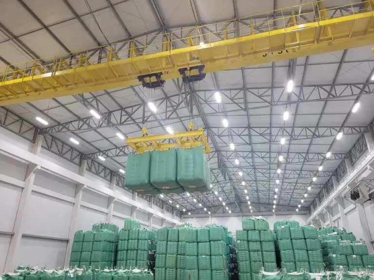 Interior de um centro de distribuição de sementes