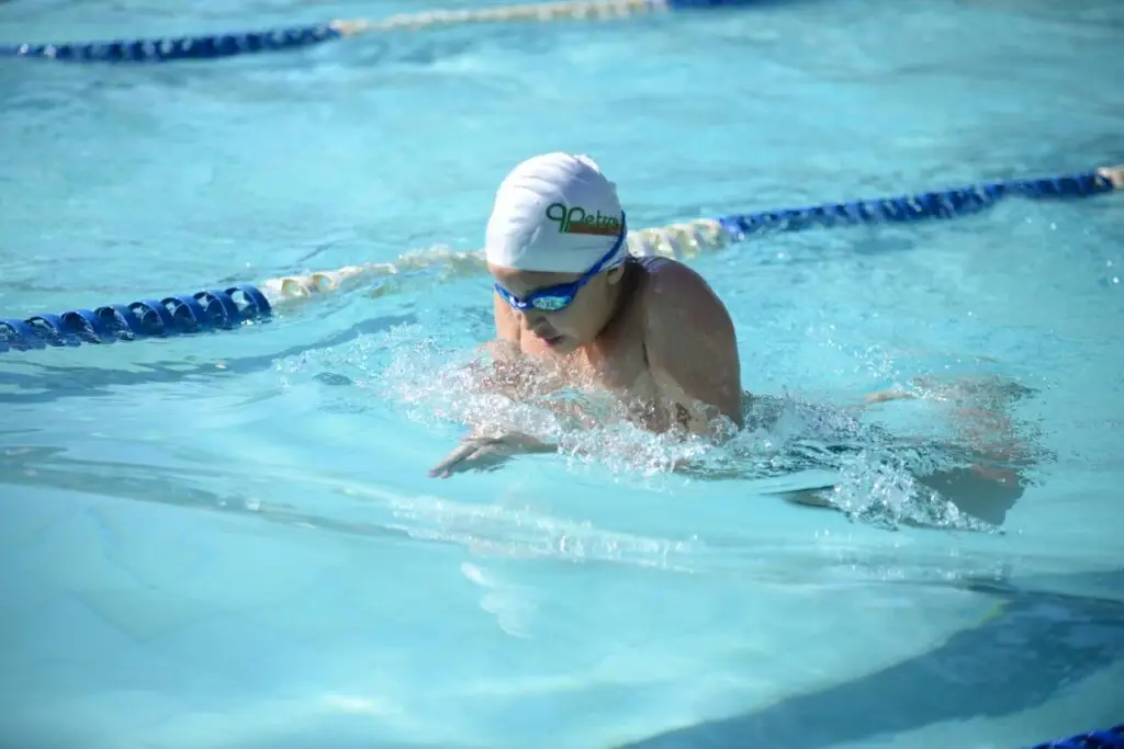 Guilherme, nadador patrocinado pela Petrovina Sementes.